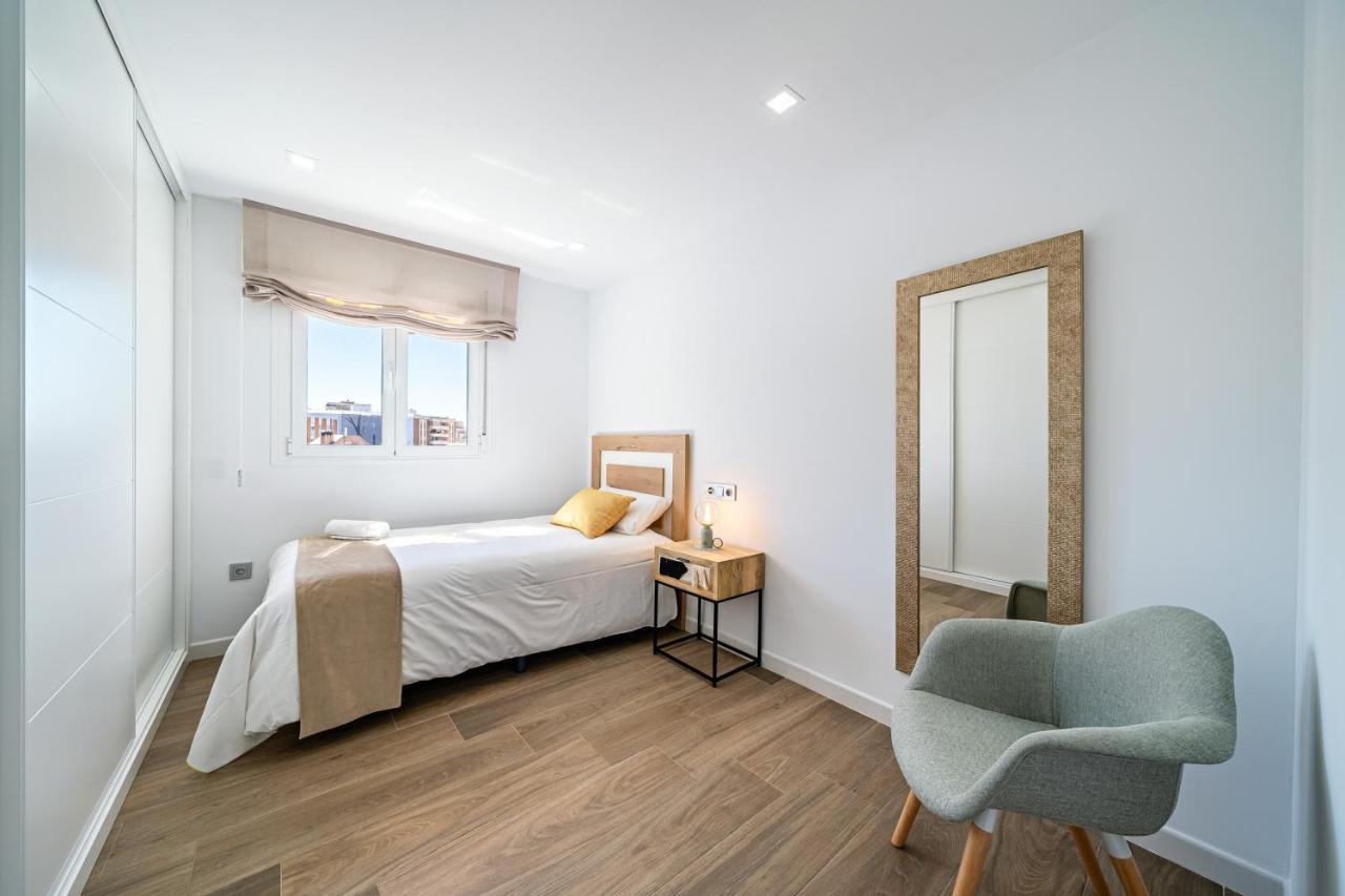 Sunset Malaga - Luxurious & Parking Apartment Esterno foto
